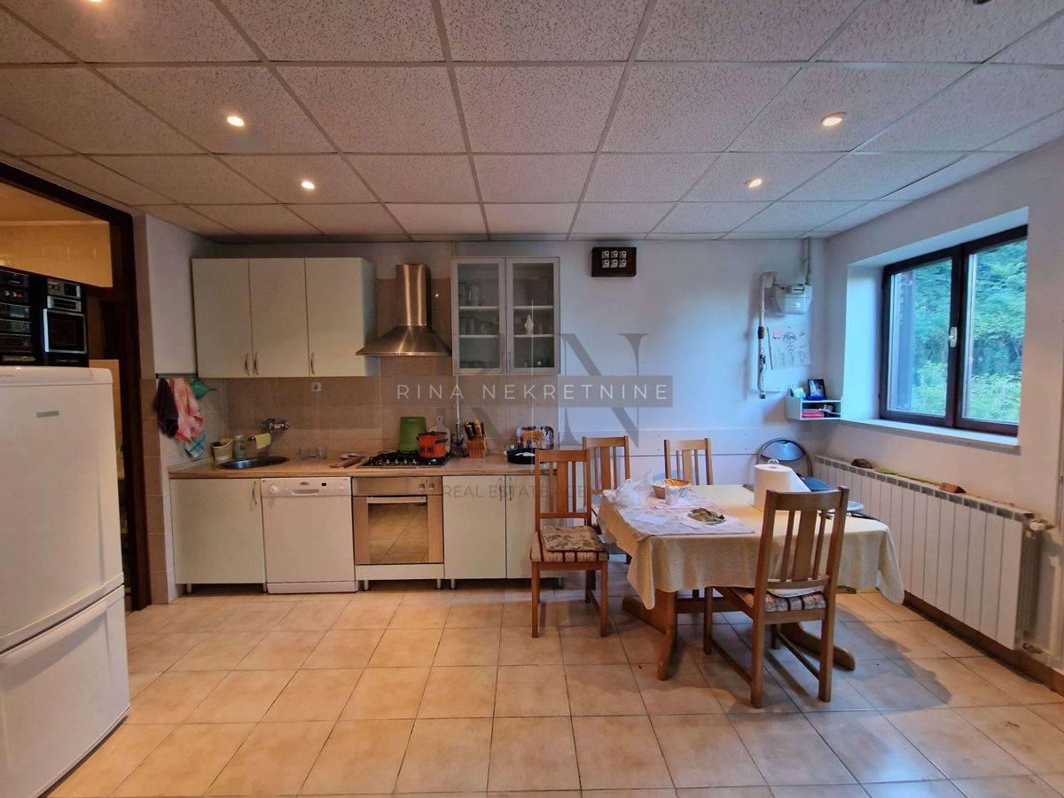 Hiša Jablanovec, Zaprešić - Okolica, Stubička ulica , 200m2