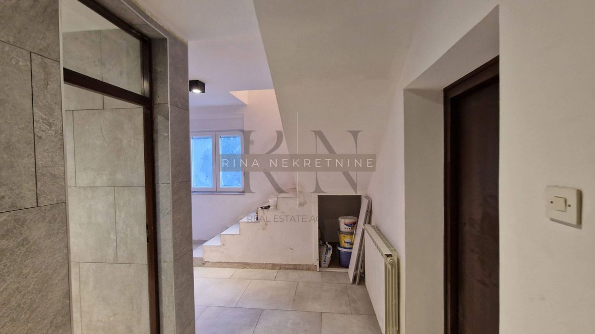 Hiša Jablanovec, Zaprešić - Okolica, Stubička ulica , 200m2