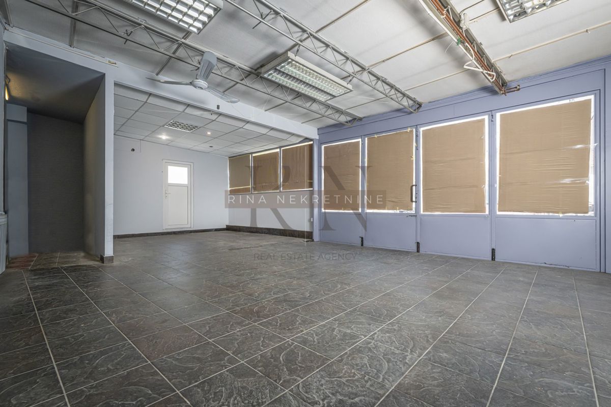 ČRNOMEREC - HIŠA Z 2 STANOVANJIMA IN POSL. PROSTOR