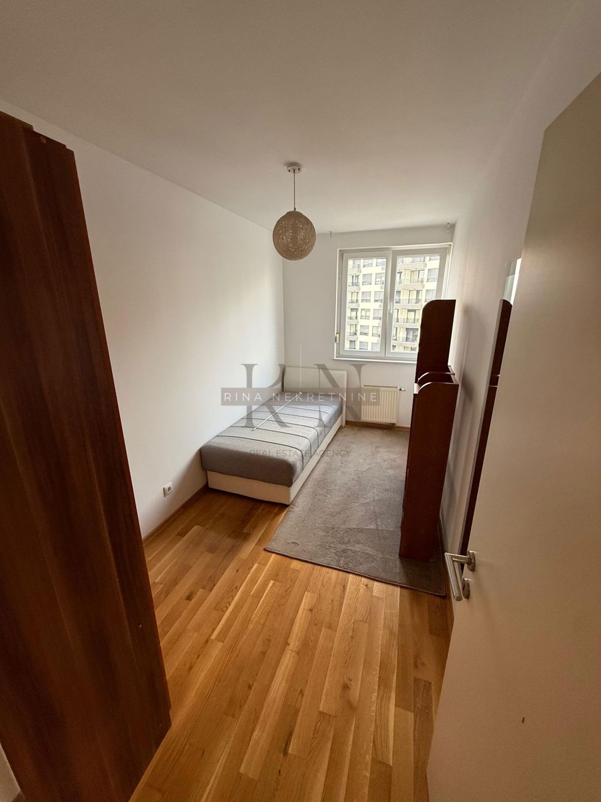 Zagreb - Lanišče - 3-sobno stanovanje na odlični lokaciji