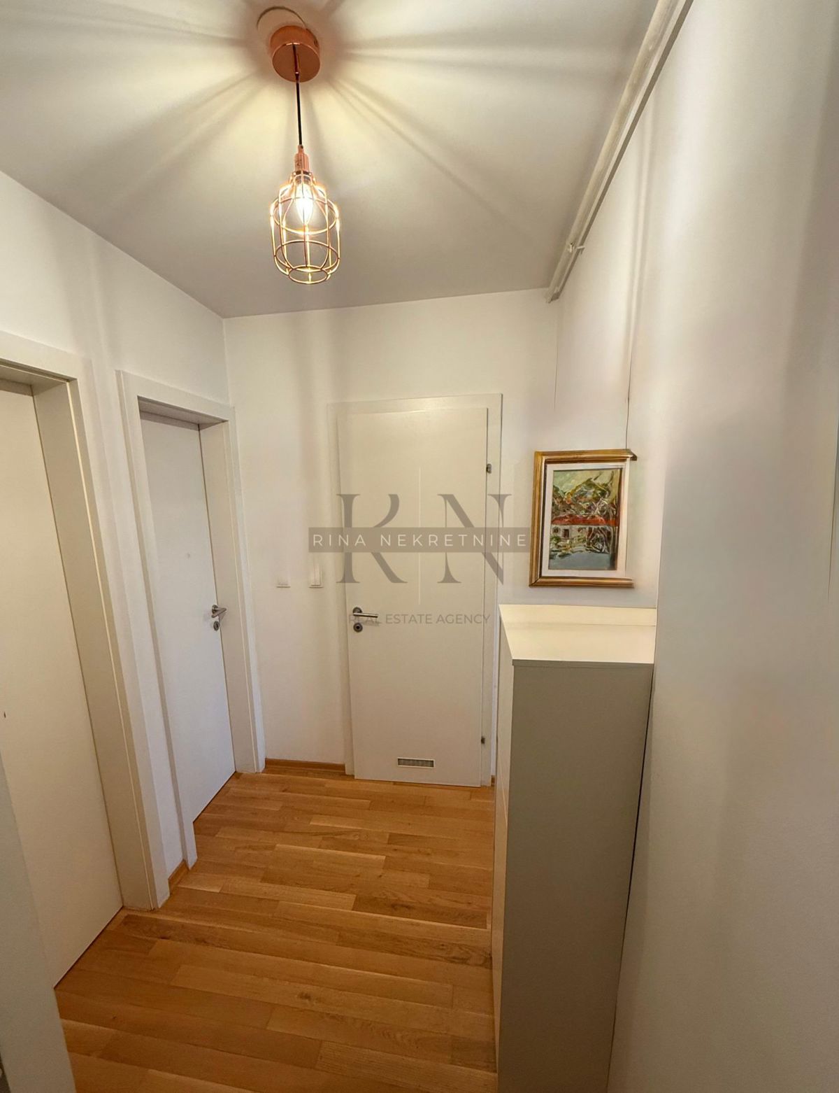 Zagreb - Lanišče - 3-sobno stanovanje na odlični lokaciji