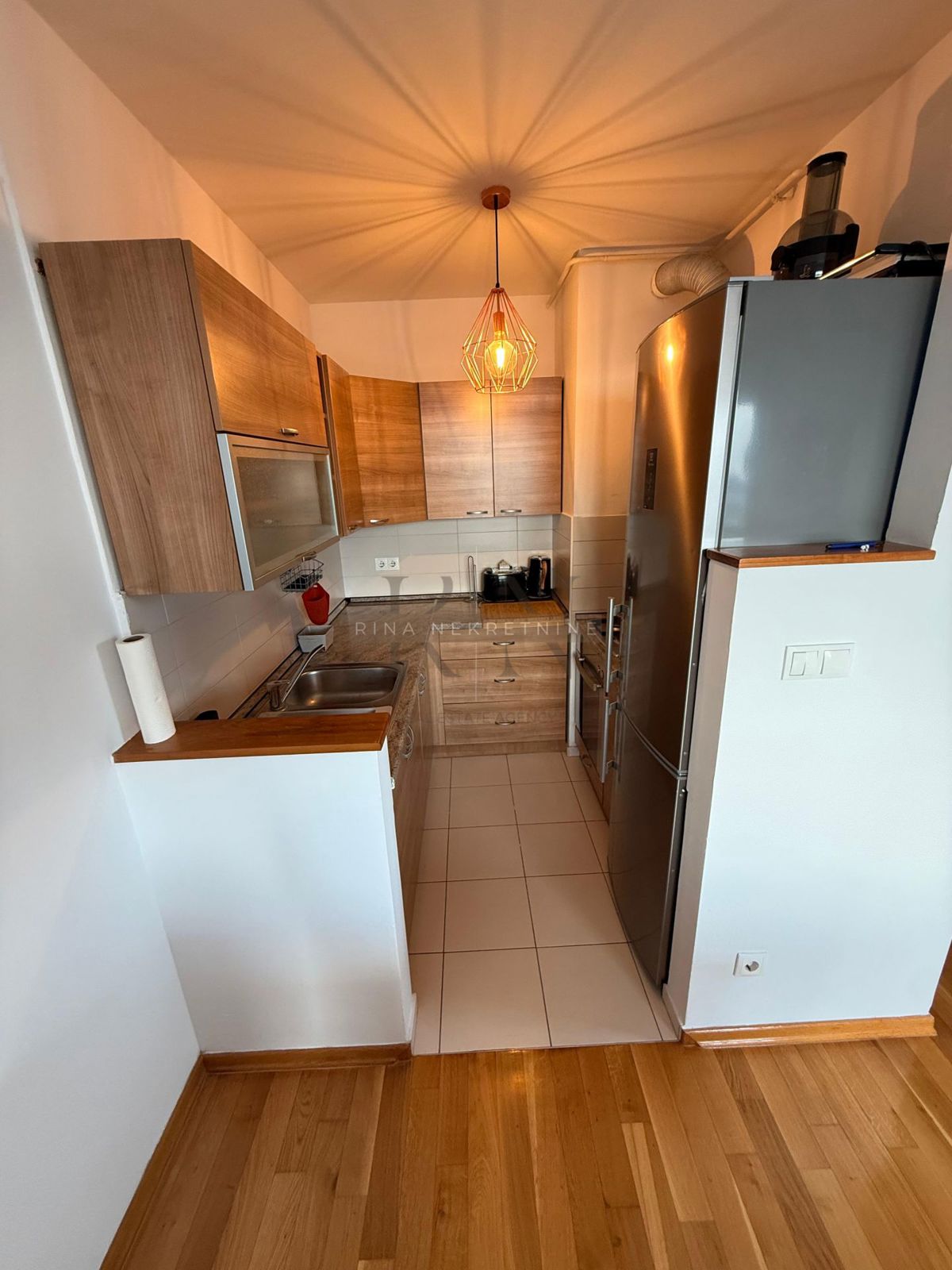 Zagreb - Lanišče - 3-sobno stanovanje na odlični lokaciji