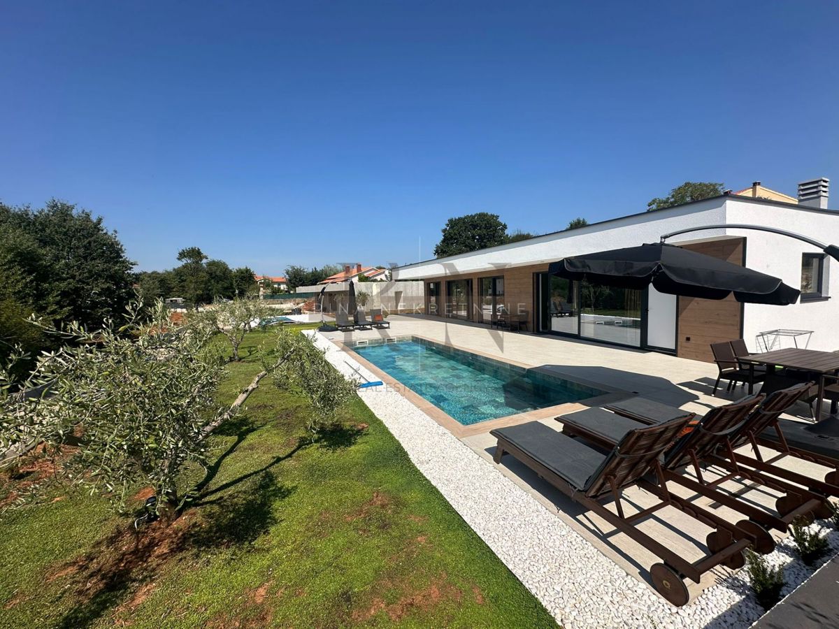 Moderna vila 176 m² z bazenom, Rabac – Labin