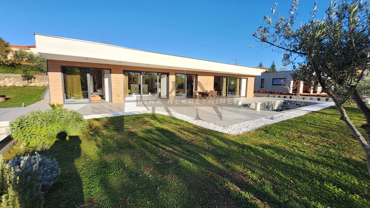 Moderna vila 176 m² z bazenom, Rabac – Labin