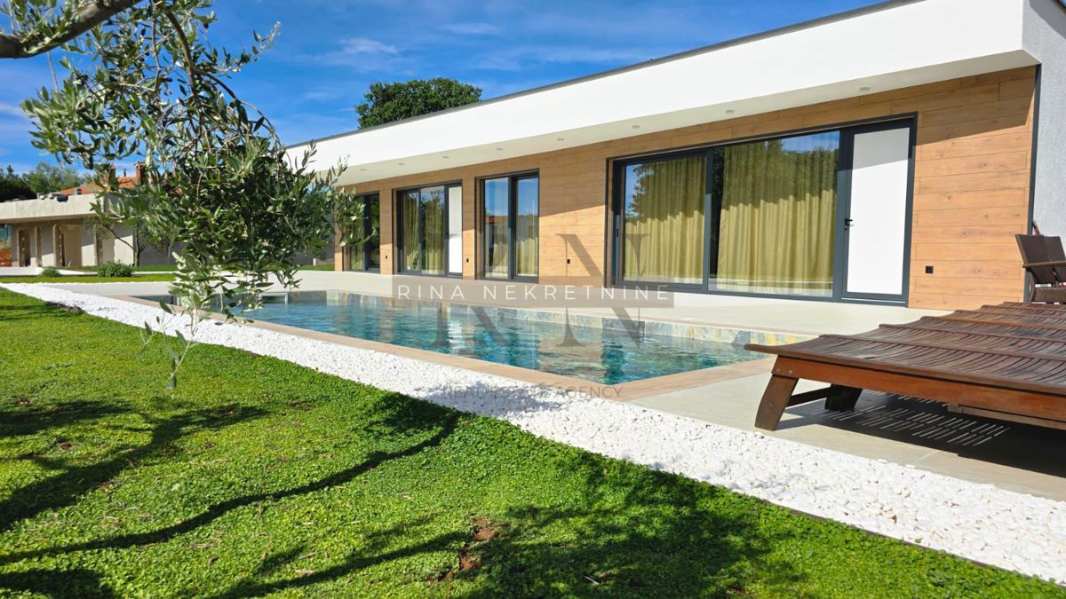 Moderna vila 176 m² z bazenom, Rabac – Labin