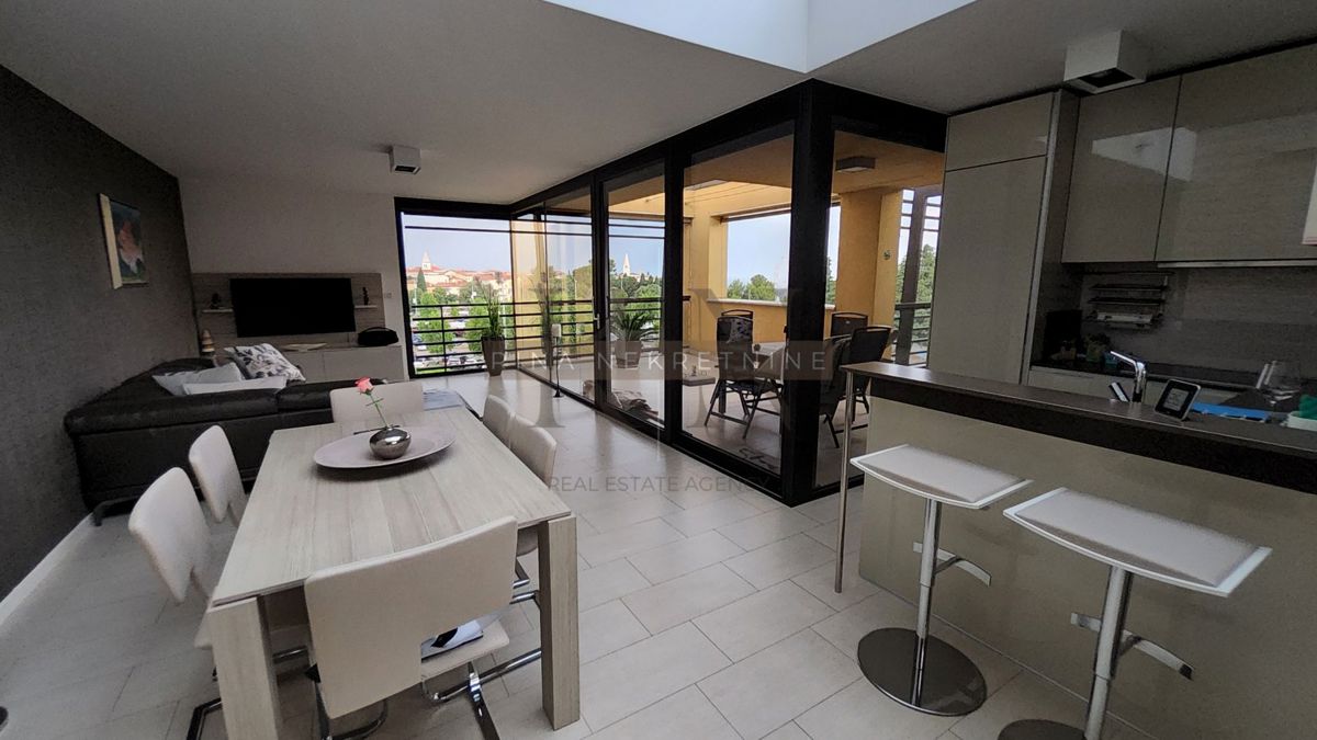 Istra, Poreč center, penthouse 110 m², pogled na morje