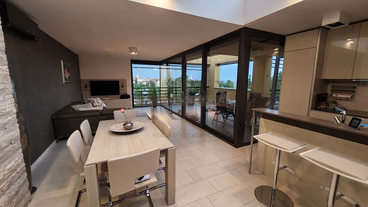 Istra, Poreč center, penthouse 110 m², pogled na morje