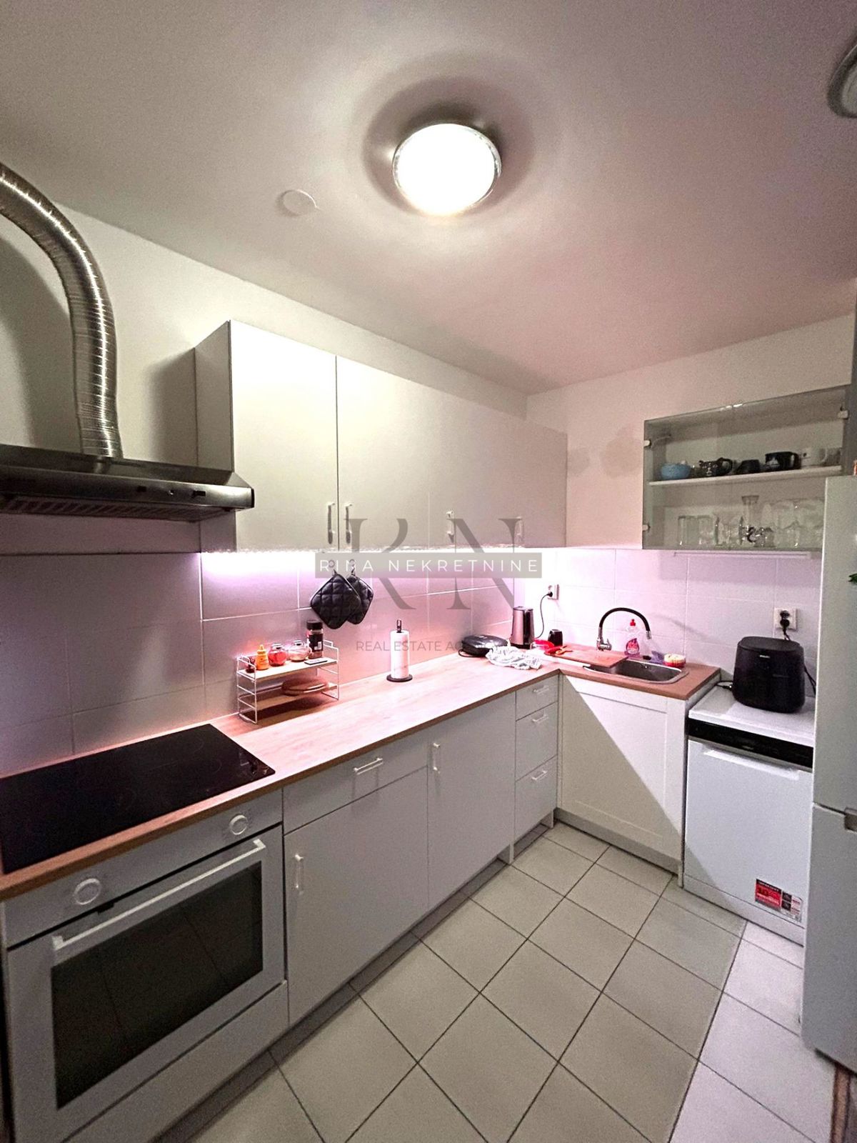 Zagreb, Novi Zagreb-Sv. Klara/Otok, 62m2, 2s, GPM, loža