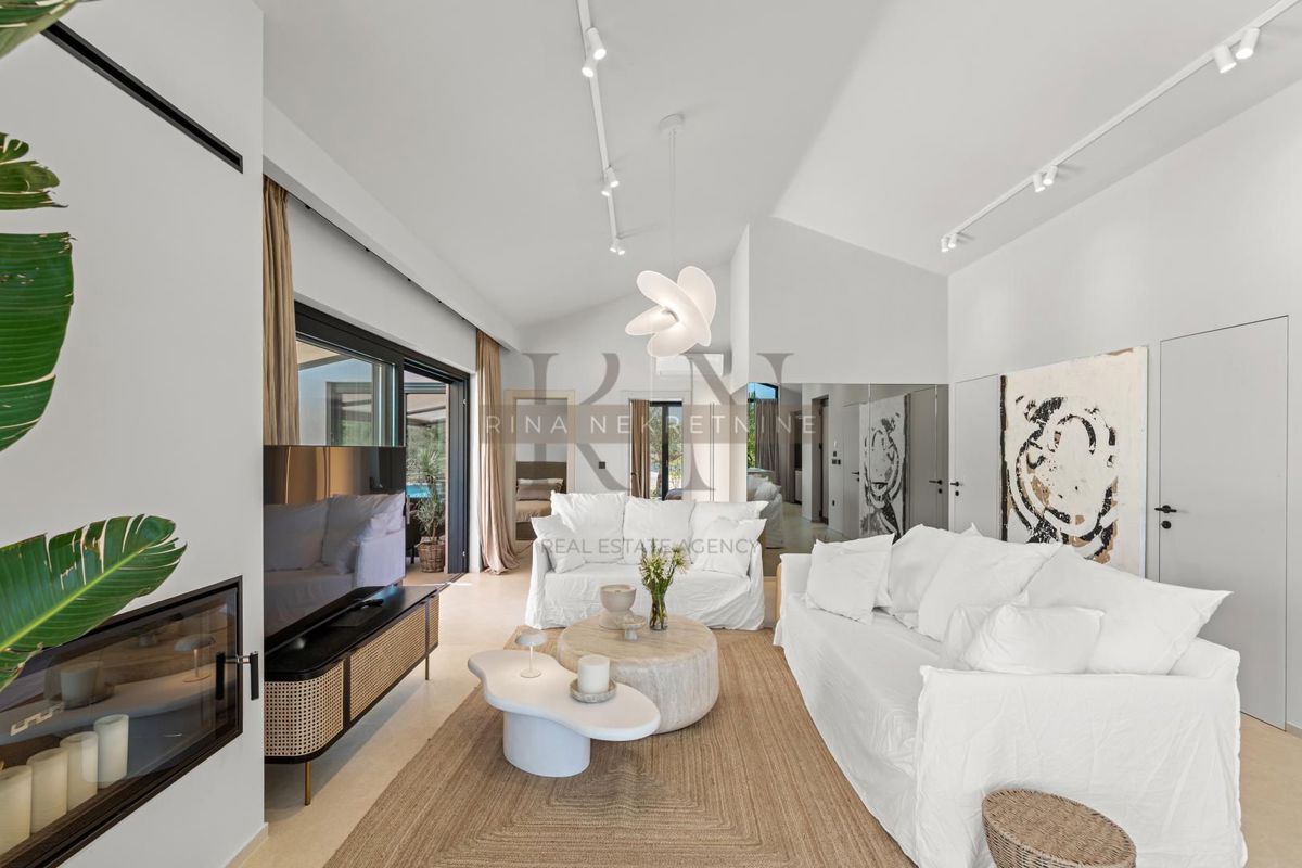 ISTRA, POREČ – Posebna hiša z bazenom