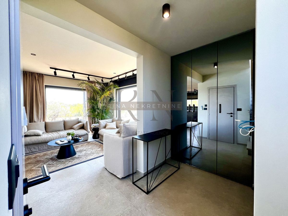 ISTRA, POREČ – Posebna hiša z bazenom