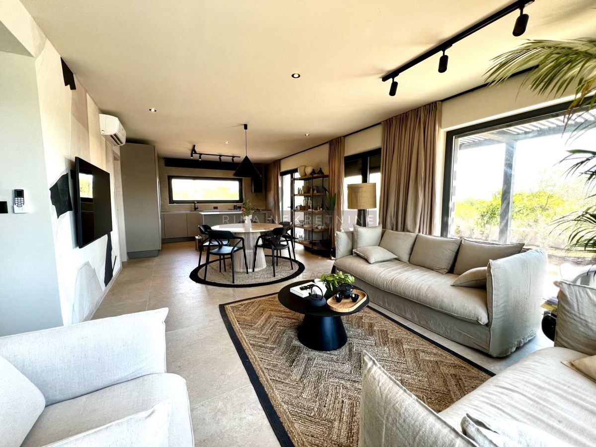 ISTRA, POREČ – Posebna hiša z bazenom