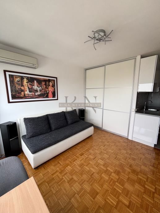 Stanovanje Utrina, Novi Zagreb - Istok, Karamanov prilaz , 20,48m2
