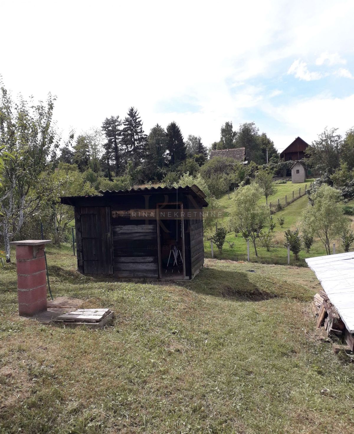 Zemljišče Kupinečki Kraljevec, Brezovica, Pandaki, 1.056m2