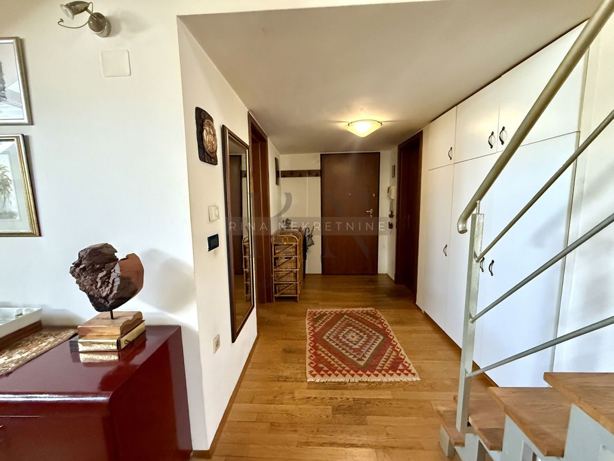 ZAGREB - LANIŠTE - 3-sobno stanovanje z galerijo