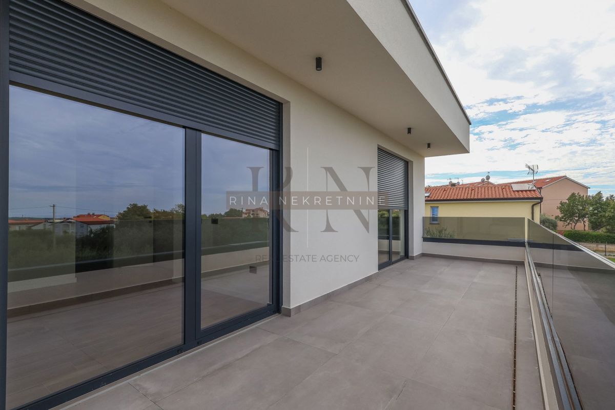 Luksuzna vila Poreč 220 m², bazen, pogled na morje