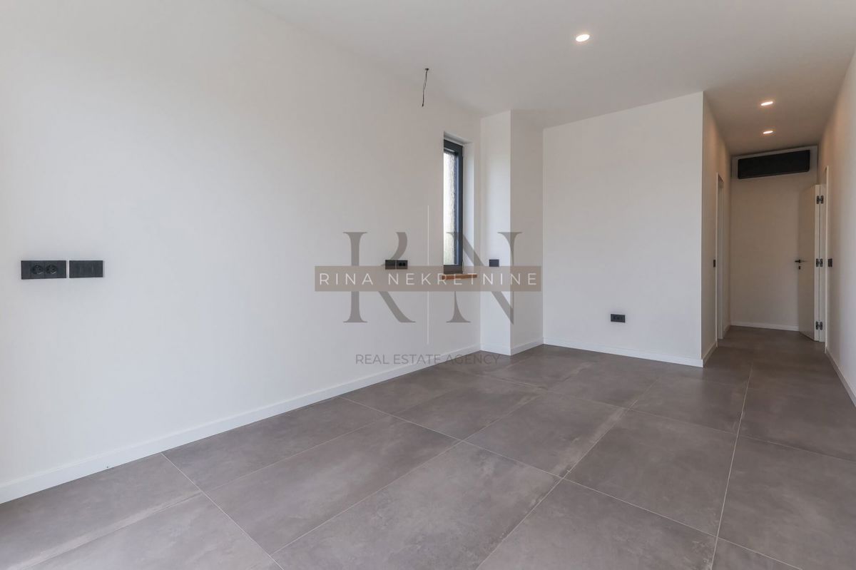 Luksuzna vila Poreč 220 m², bazen, pogled na morje