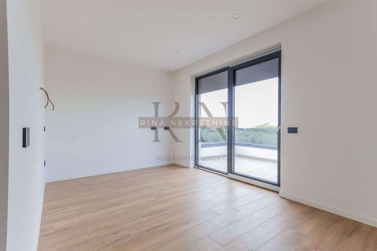 Luksuzna vila Poreč 220 m², bazen, pogled na morje