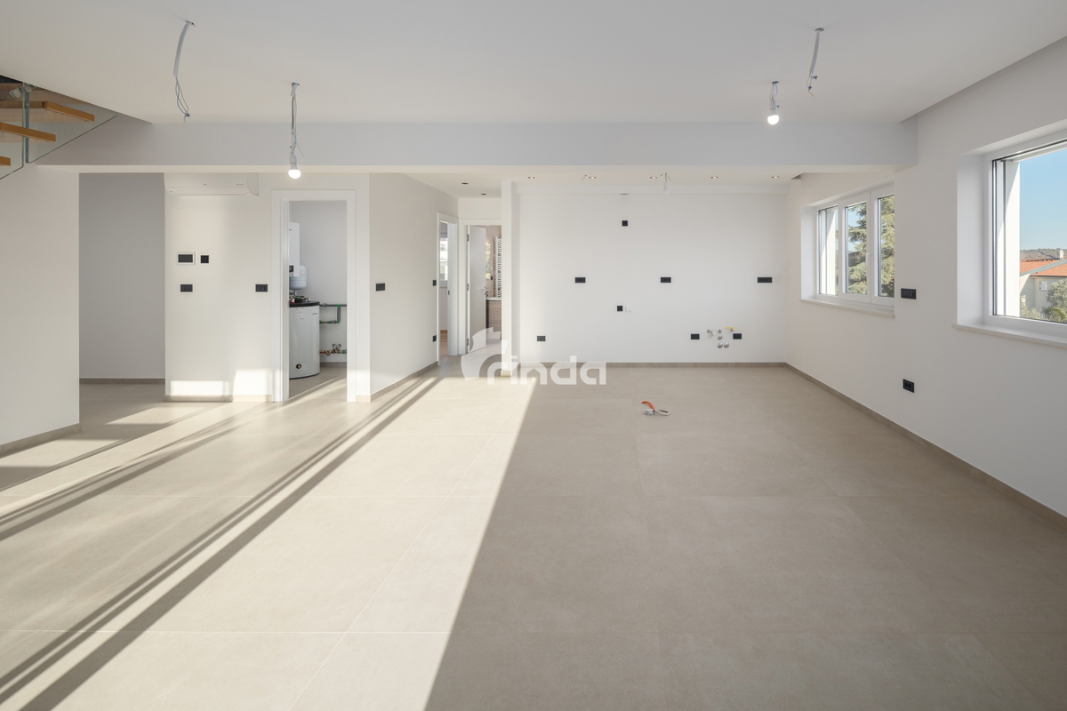 Prostorno luksuzno stanovanje z razgledom na morje - Rovinj - 171 m2