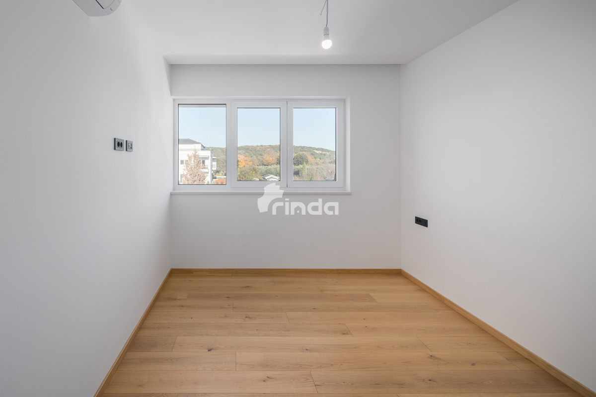 Prostorno luksuzno stanovanje z razgledom na morje - Rovinj - 171 m2