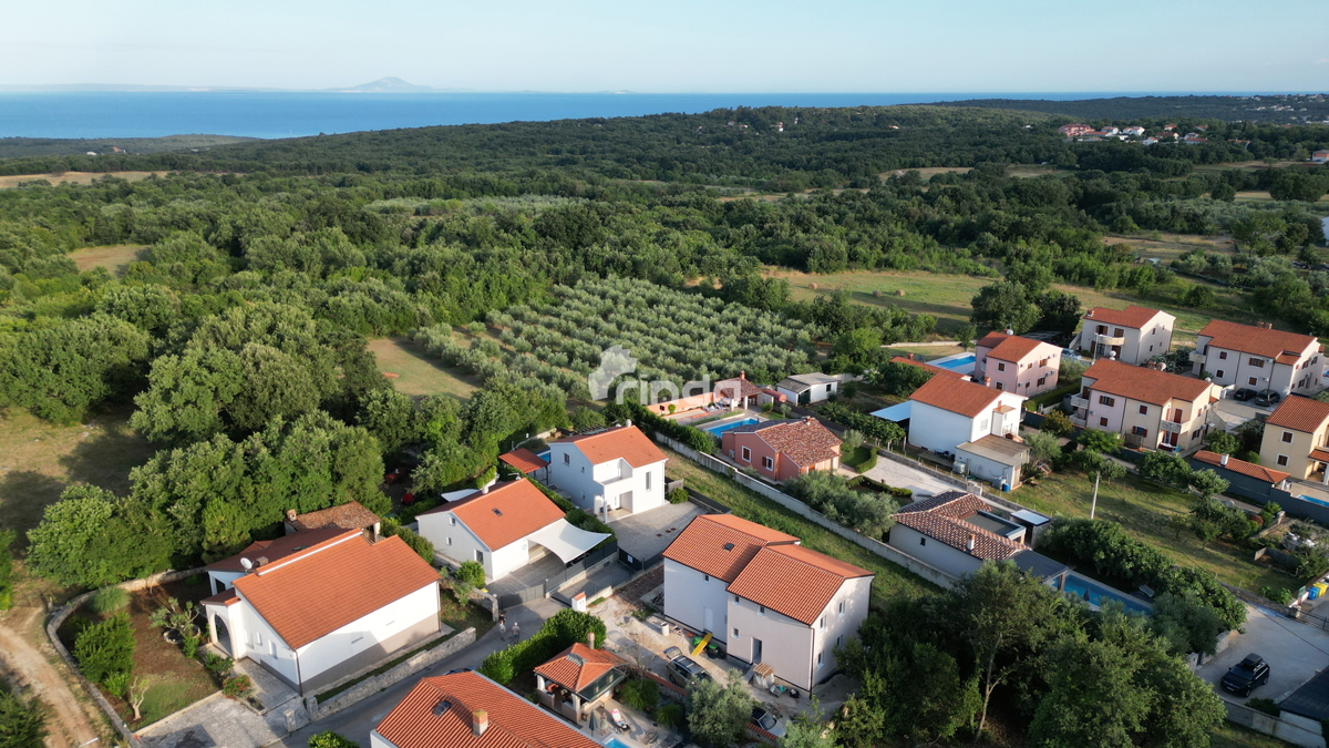 Hiša - Visoki roh bau - Duga uvala - 100 m2 + (50 m2)