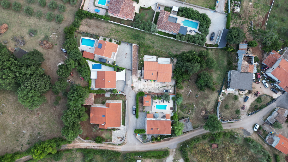 Hiša - Visoki roh bau - Duga uvala - 100 m2 + (50 m2)