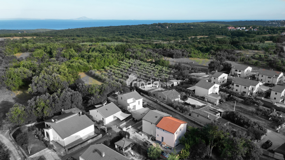 Hiša - Visoki roh bau - Duga uvala - 100 m2 + (50 m2)