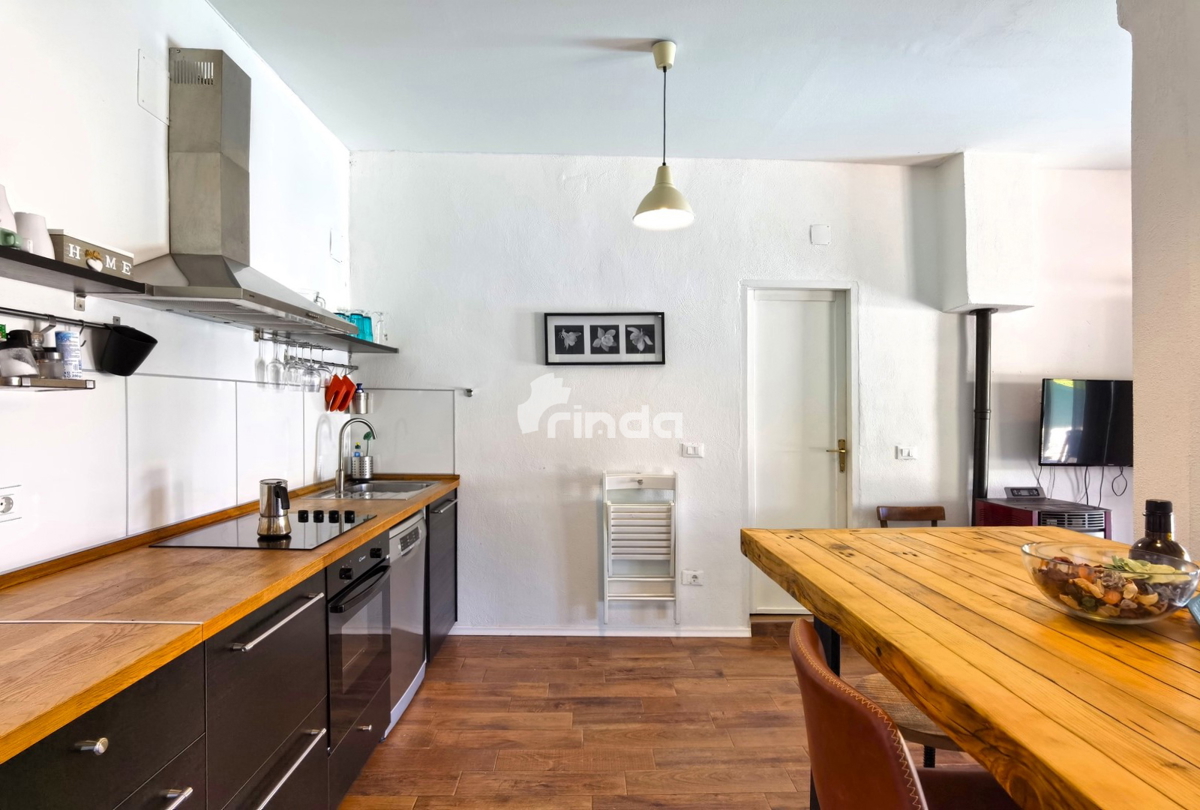 Hiša z bazenom, obdana z zelenimi griči - Motovun okolica - 85 m² + (467 m²)