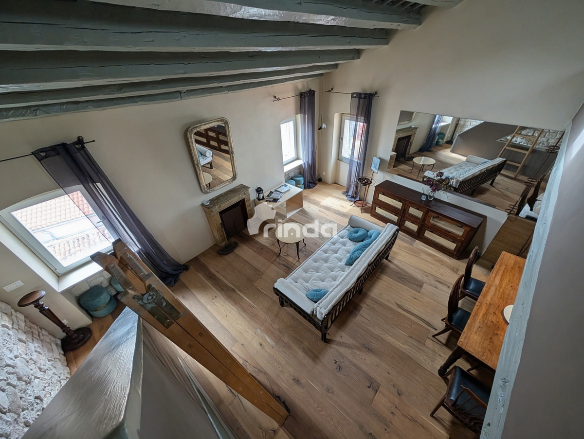 Dvoetažno stanovanje z razgledom na morje v središču starega mestnega jedra - 75 m2