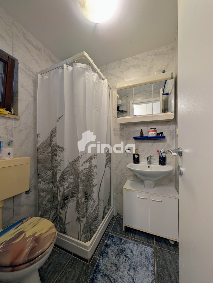 Samostojna hišica z lepo urejenim dvoriščem - Rovinj vas - 84 m2