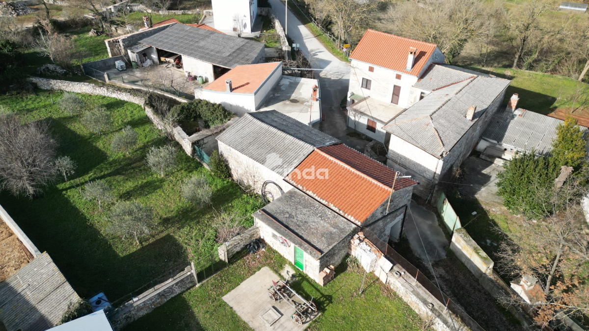 Stara istarska kuća - poludovršena - Kanfanar - 50m2
