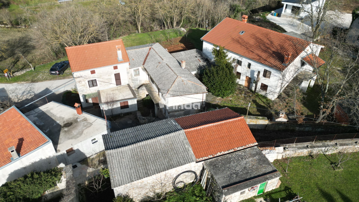Stara istarska kuća - poludovršena - Kanfanar - 50m2