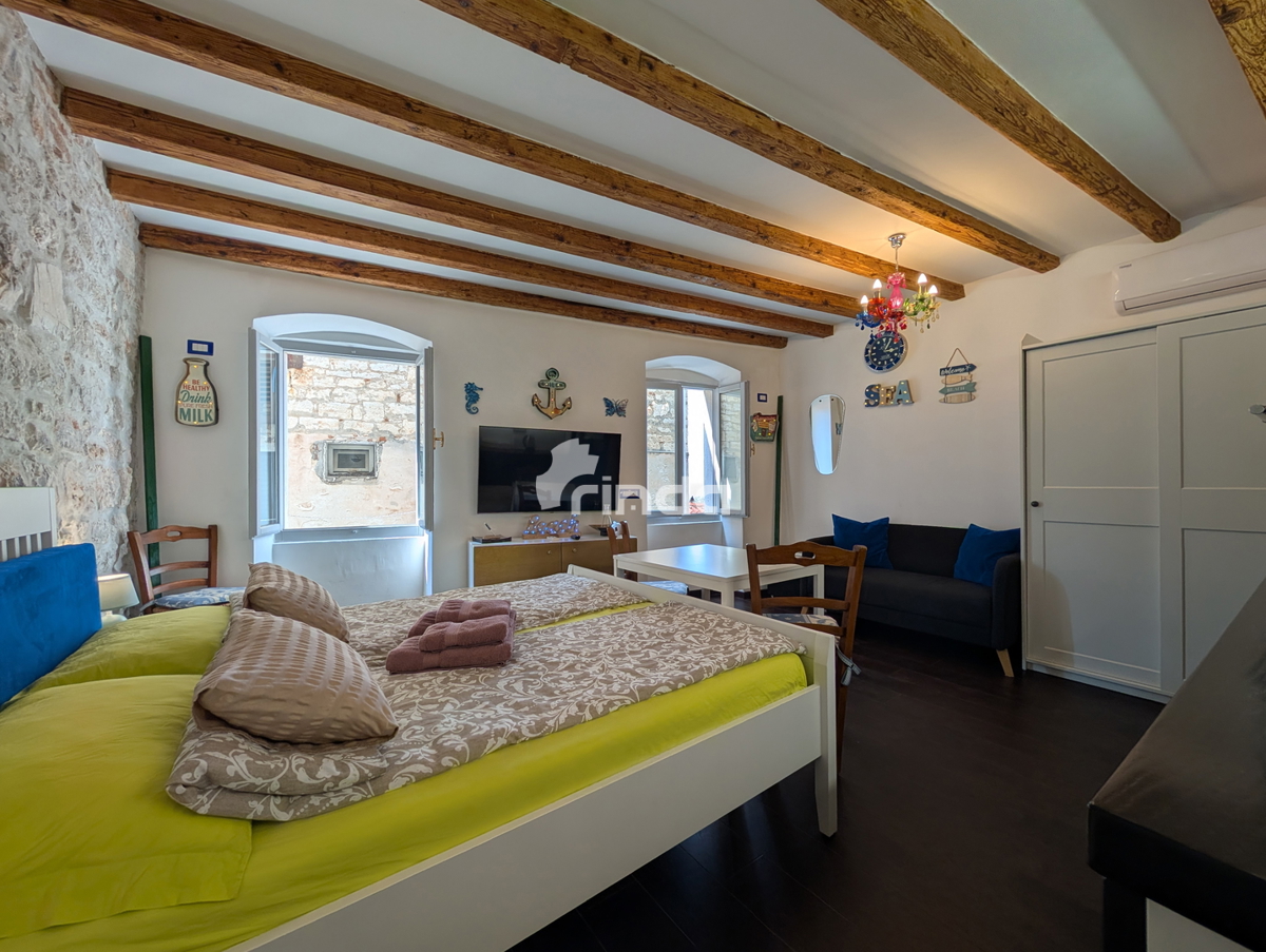 Stanovanje z razgledom na morje - Rovinj - Center - Staro mestno jedro - 26,40 m2