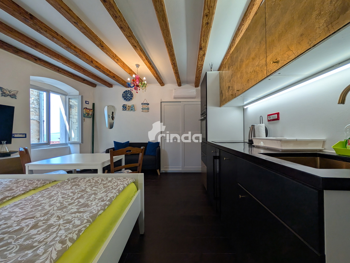 Stanovanje z razgledom na morje - Rovinj - Center - Staro mestno jedro - 26,40 m2
