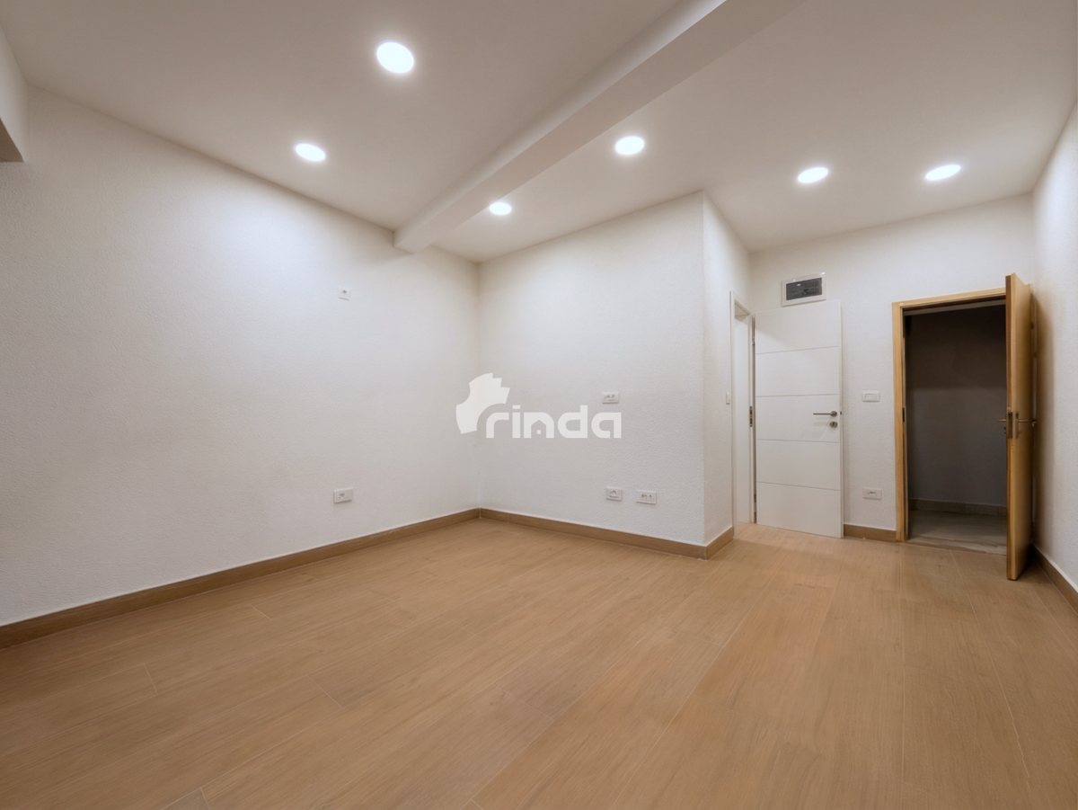 Dvoetažno stanovanje v centru Rovinja s tremi ločenimi vhodi - 60 m2