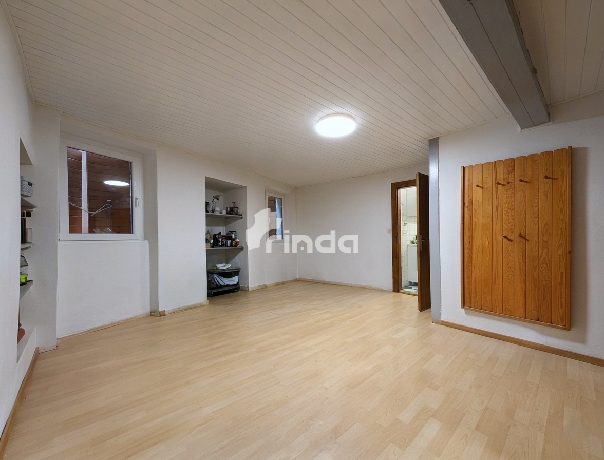 Dvoetažno stanovanje v centru Rovinja s tremi ločenimi vhodi - 60 m2