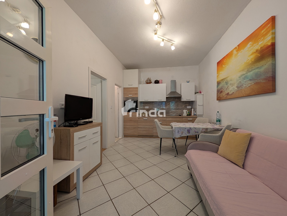 Stanovanje z garažo - Rovinj - 42 m2 + (15,5 m2)