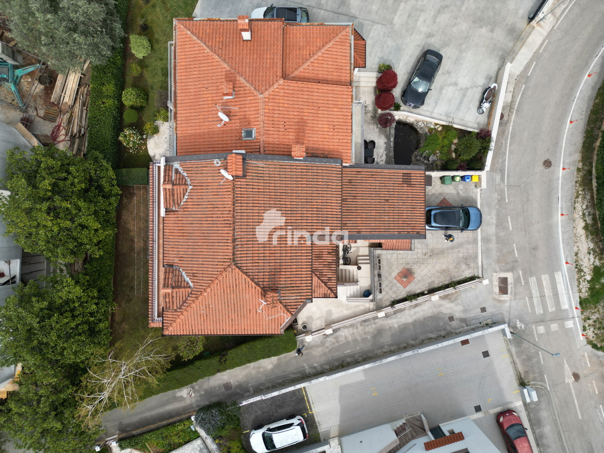 Dvojna hiša - 4 bivalne enote - Rovinj - 365 m2 + (170 m2)