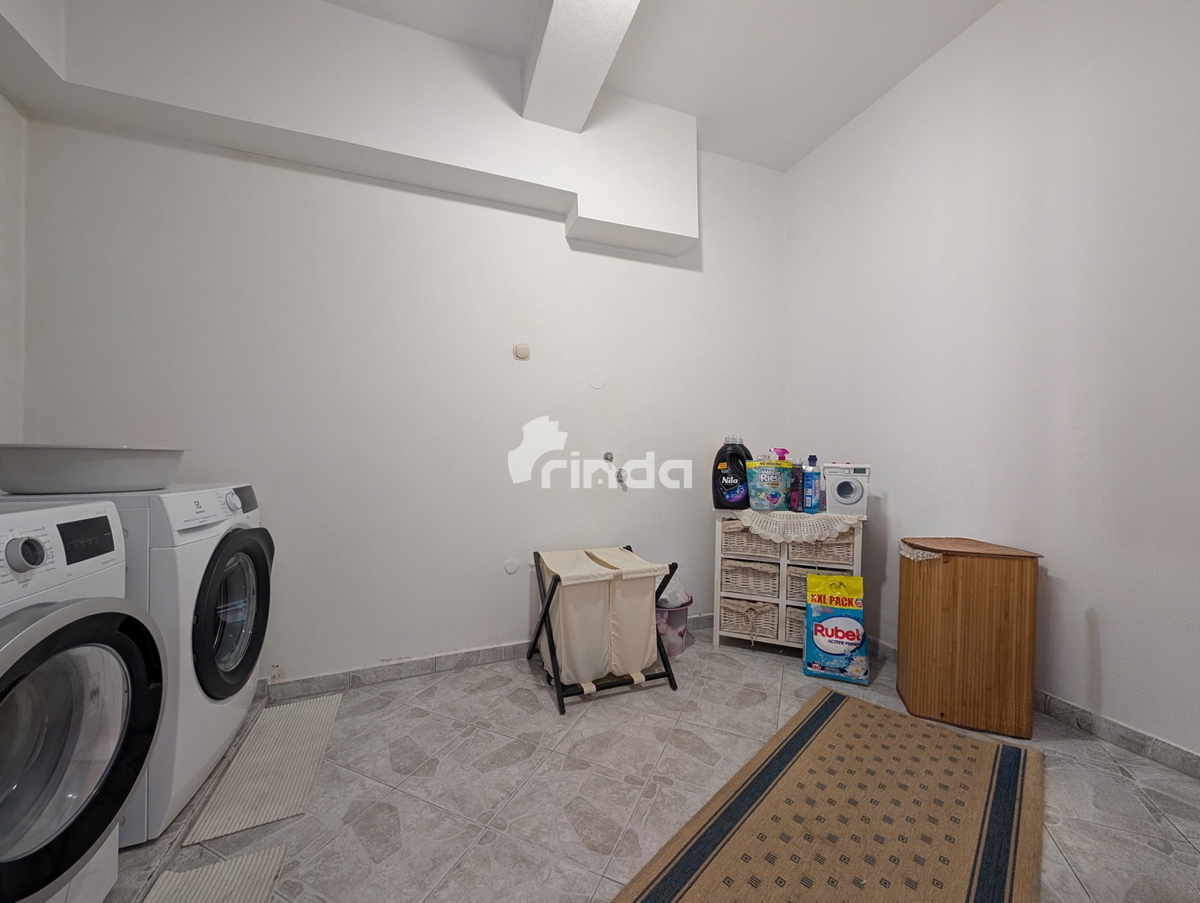 Dvojna hiša - 4 bivalne enote - Rovinj - 365 m2 + (170 m2)