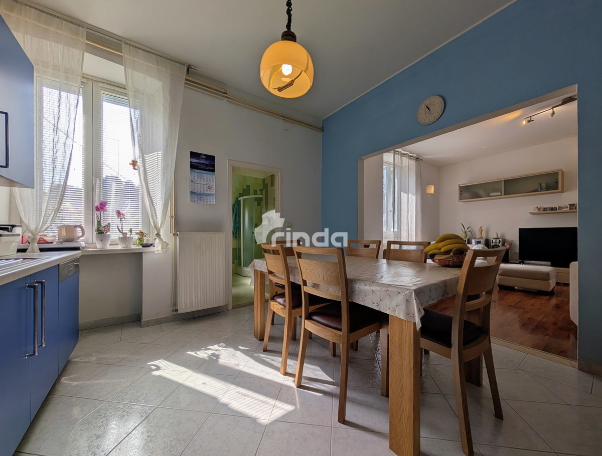 Prostorno družinsko stanovanje z vrtom - Pula - 81 m2 + (220 m2)