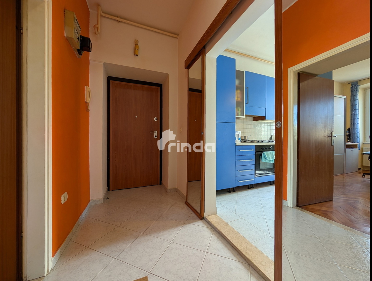 Prostorno družinsko stanovanje z vrtom - Pula - 81 m2 + (220 m2)