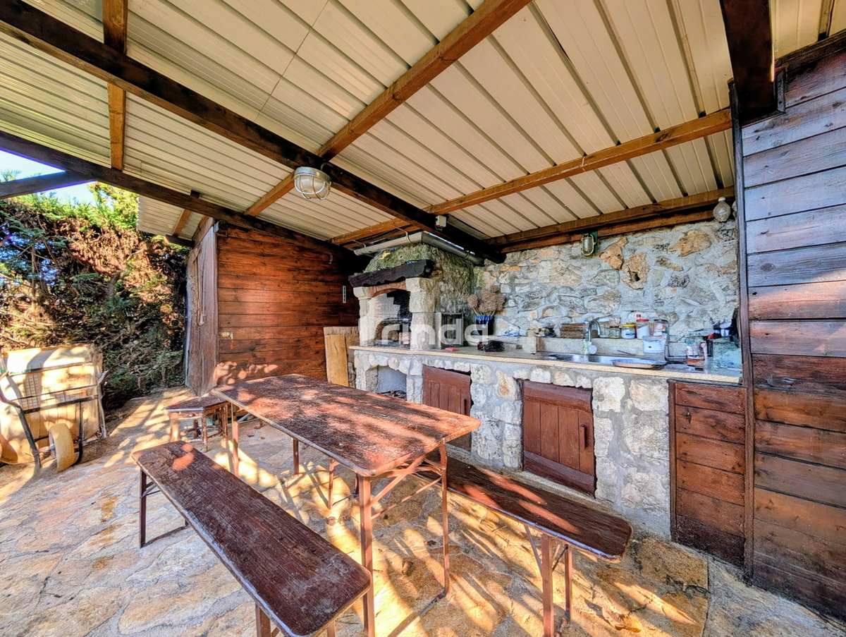 Samostojna hiša s bazenom v okolici Rovinja - 60 m2 + (500 m2)