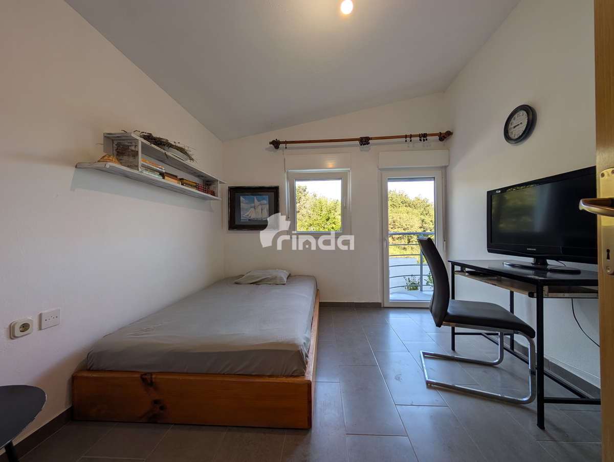 Hiša - Ližnjan - Marlera - 80m2 (200m2 zemljišča)