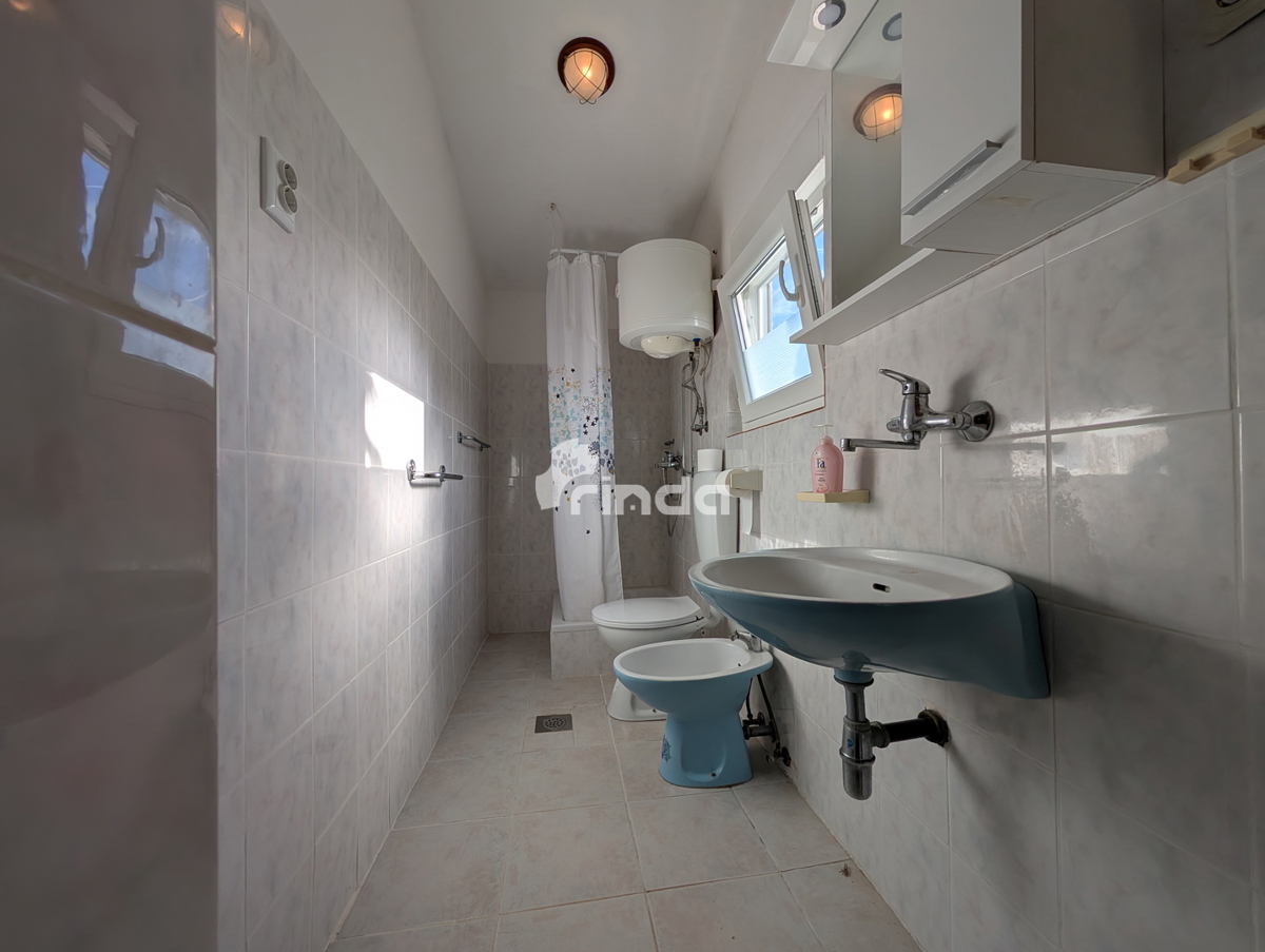 Hiša - Ližnjan - Marlera - 80m2 (200m2 zemljišča)