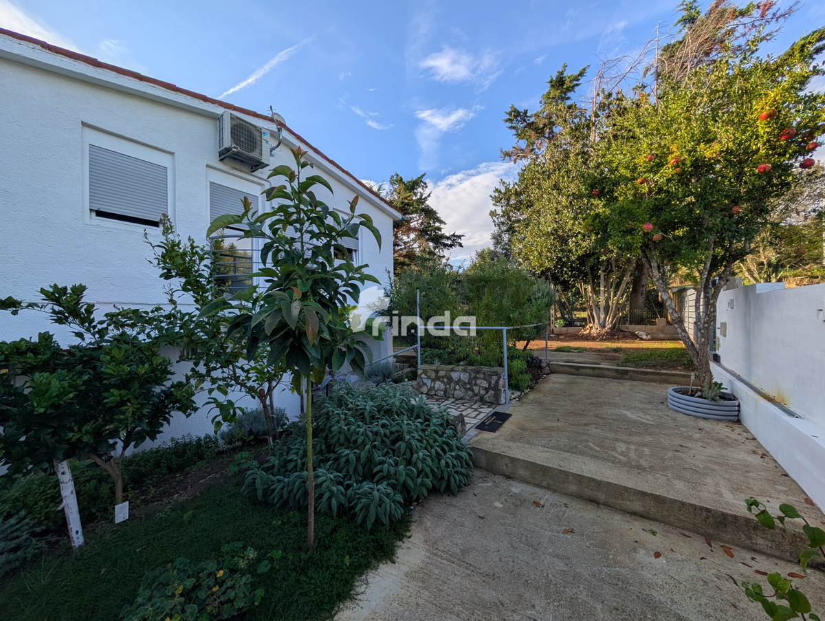 Hiša - Ližnjan - Marlera - 80m2 (200m2 zemljišča)