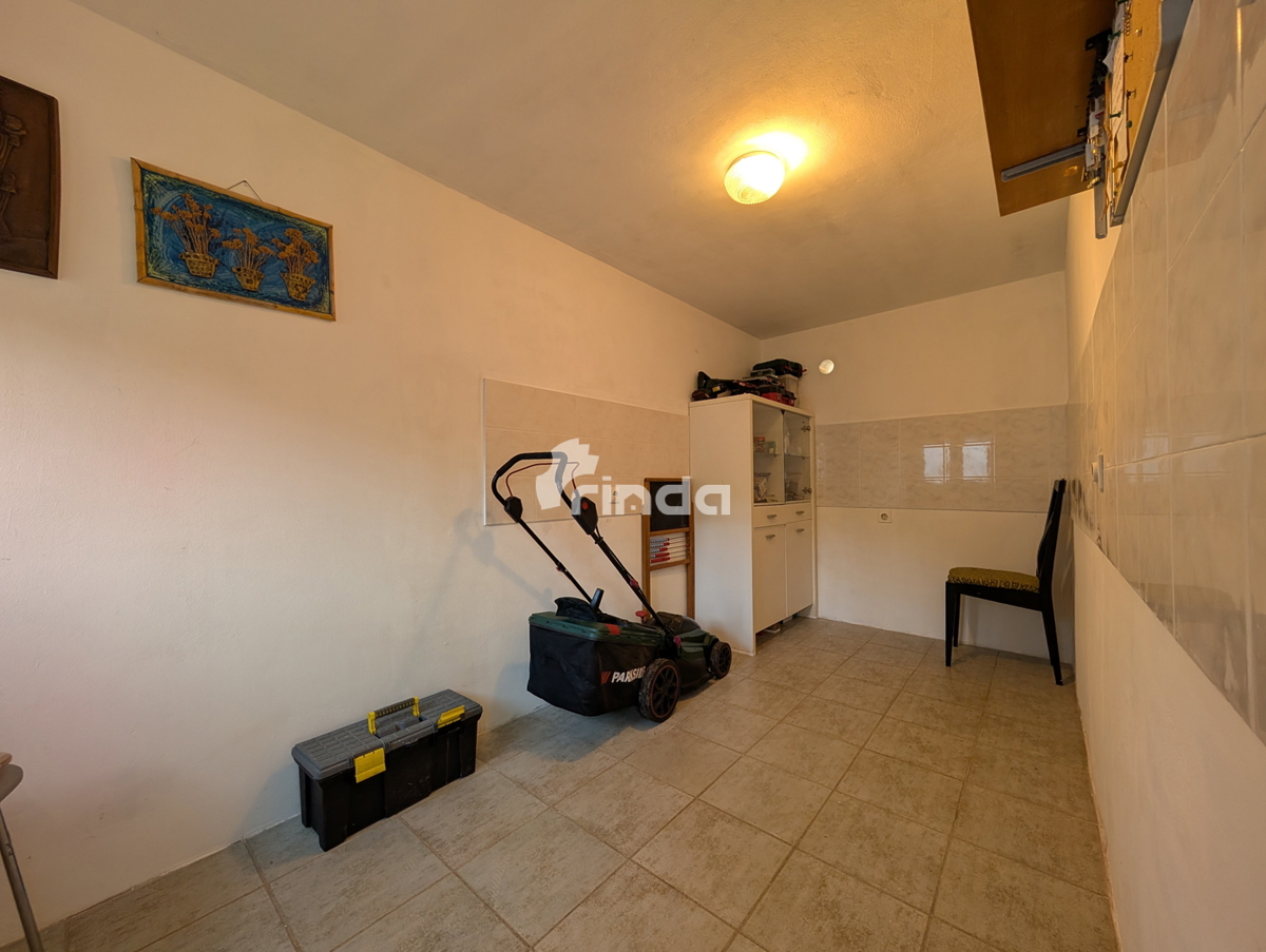 Hiša - Ližnjan - Marlera - 80m2 (200m2 zemljišča)
