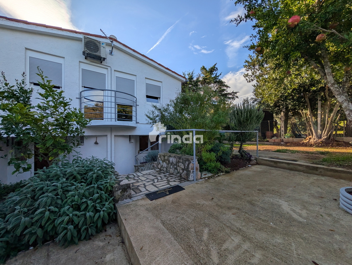 Hiša - Ližnjan - Marlera - 80m2 (200m2 zemljišča)