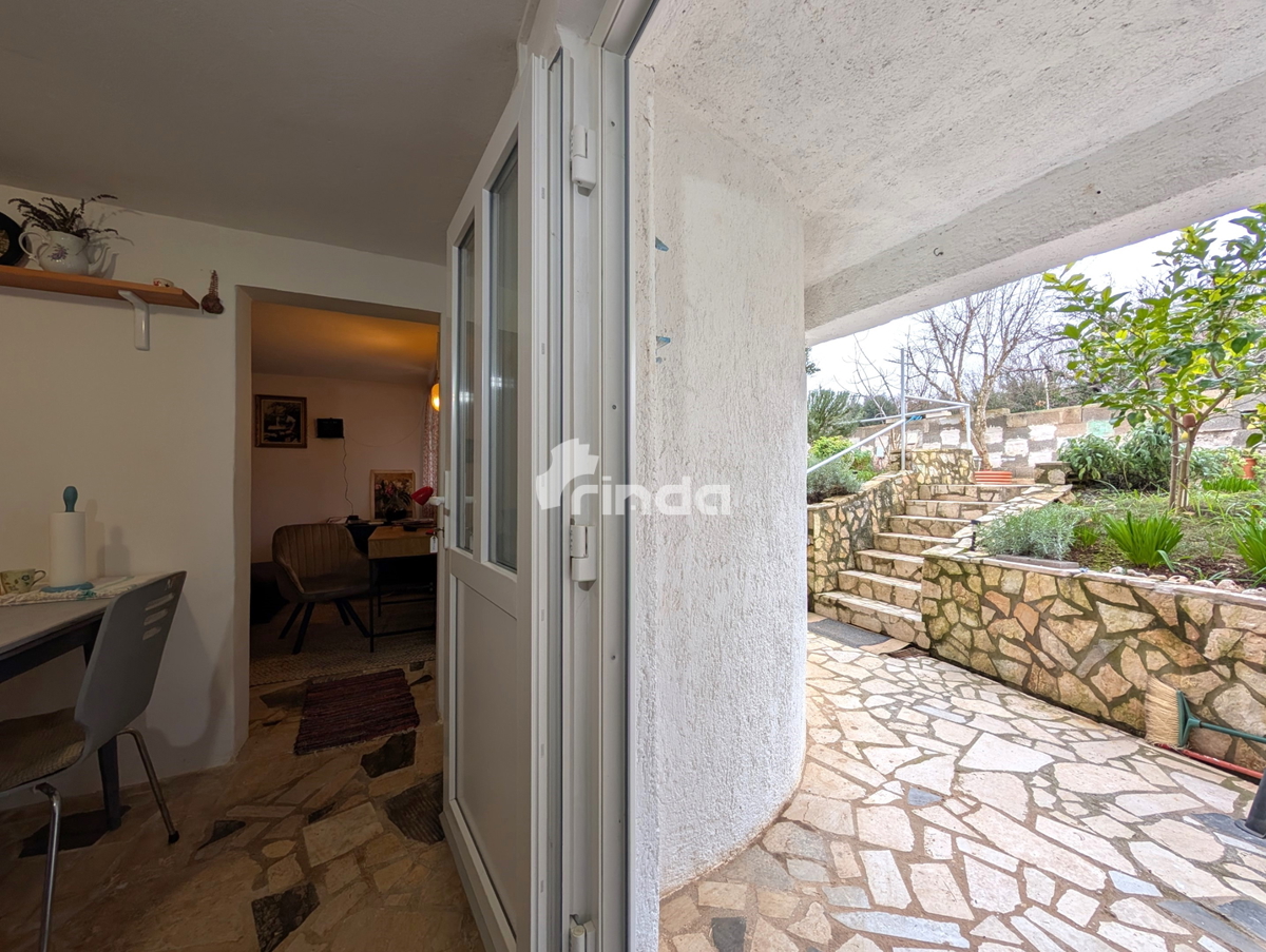 Hiša - Ližnjan - Marlera - 80m2 (200m2 zemljišča)