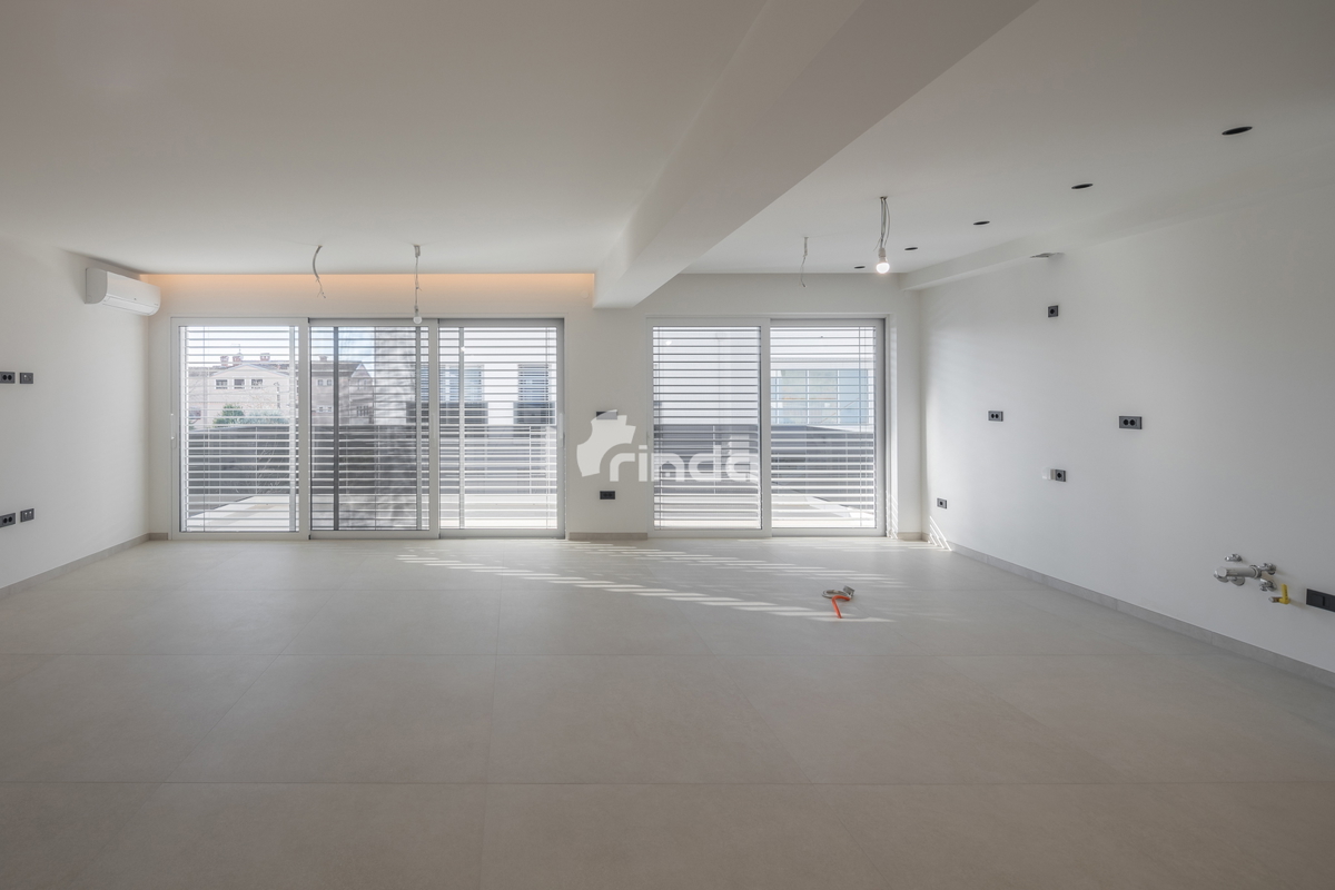 Prostorno luksuzno stanovanje z razgledom na morje - Rovinj - 159 m2