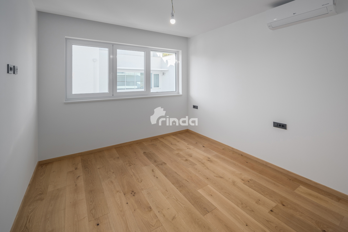 Prostorno luksuzno stanovanje z razgledom na morje - Rovinj - 159 m2