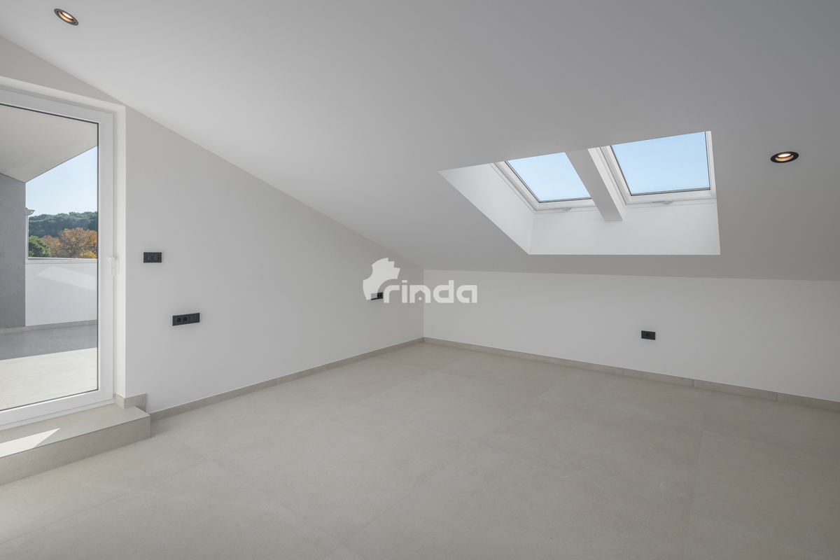 Prostorno luksuzno stanovanje z razgledom na morje - Rovinj - 159 m2